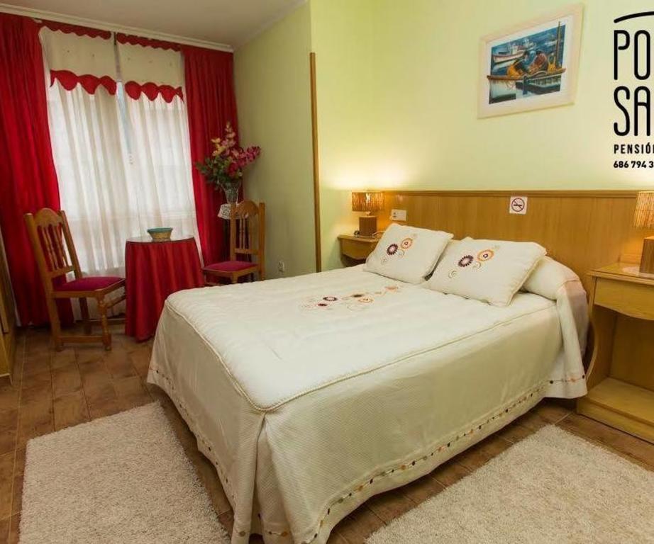 Hostal Ponte Dos Santos Ribadeo Exterior foto