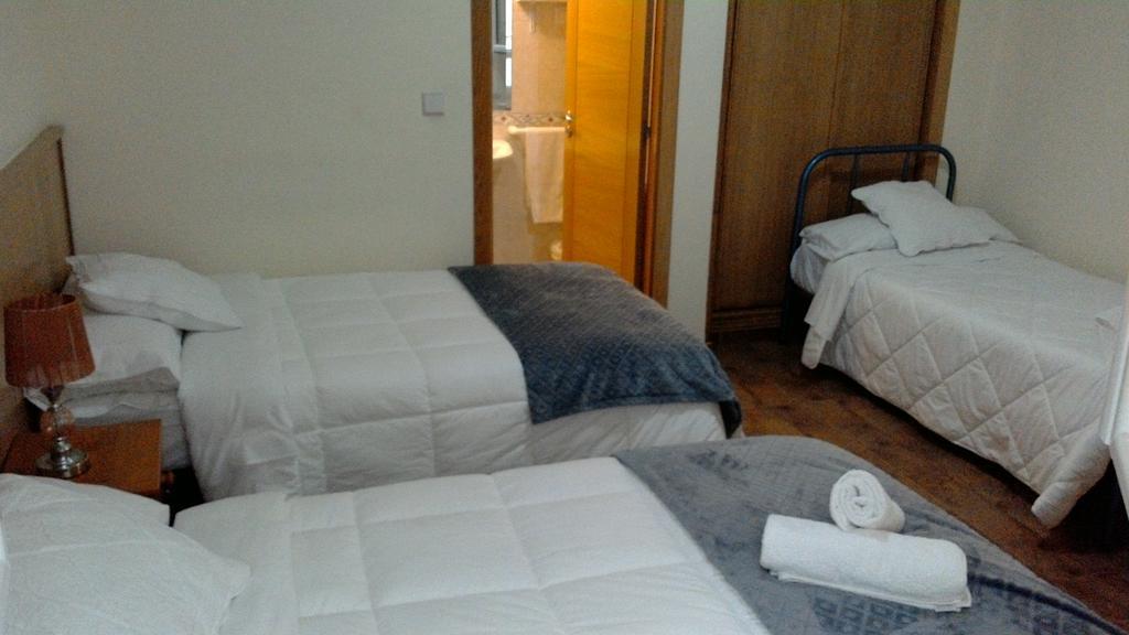 Hostal Ponte Dos Santos Ribadeo Exterior foto