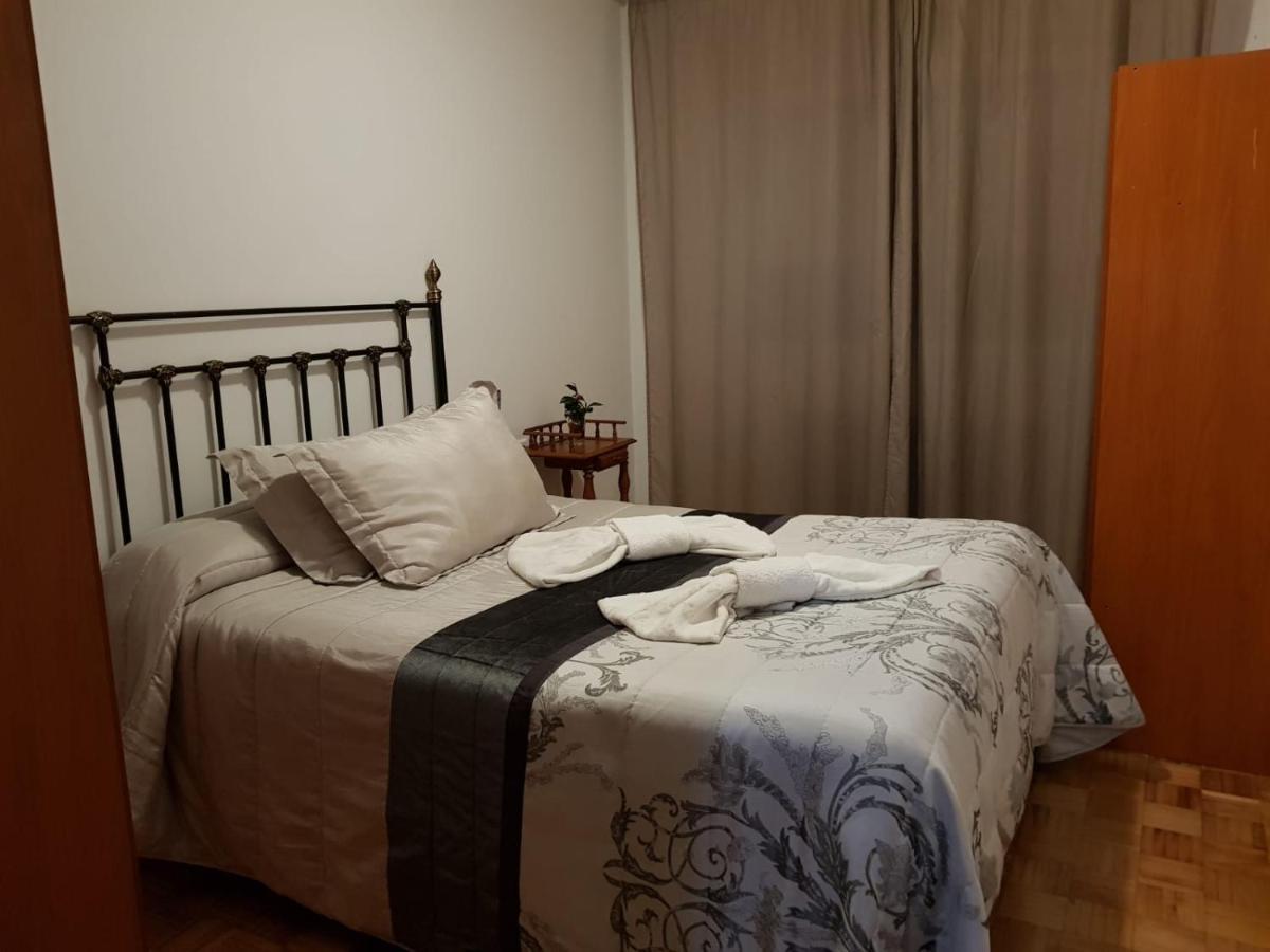 Hostal Ponte Dos Santos Ribadeo Exterior foto